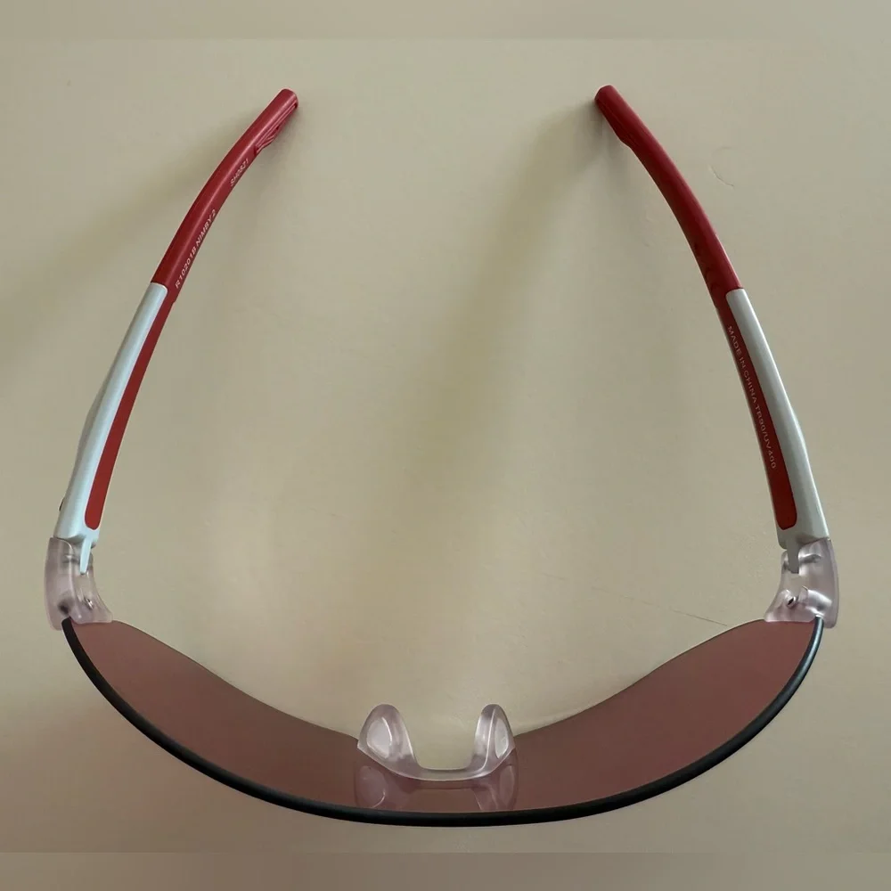 Stylish Red VR Glasses with Black Carrying Pouch